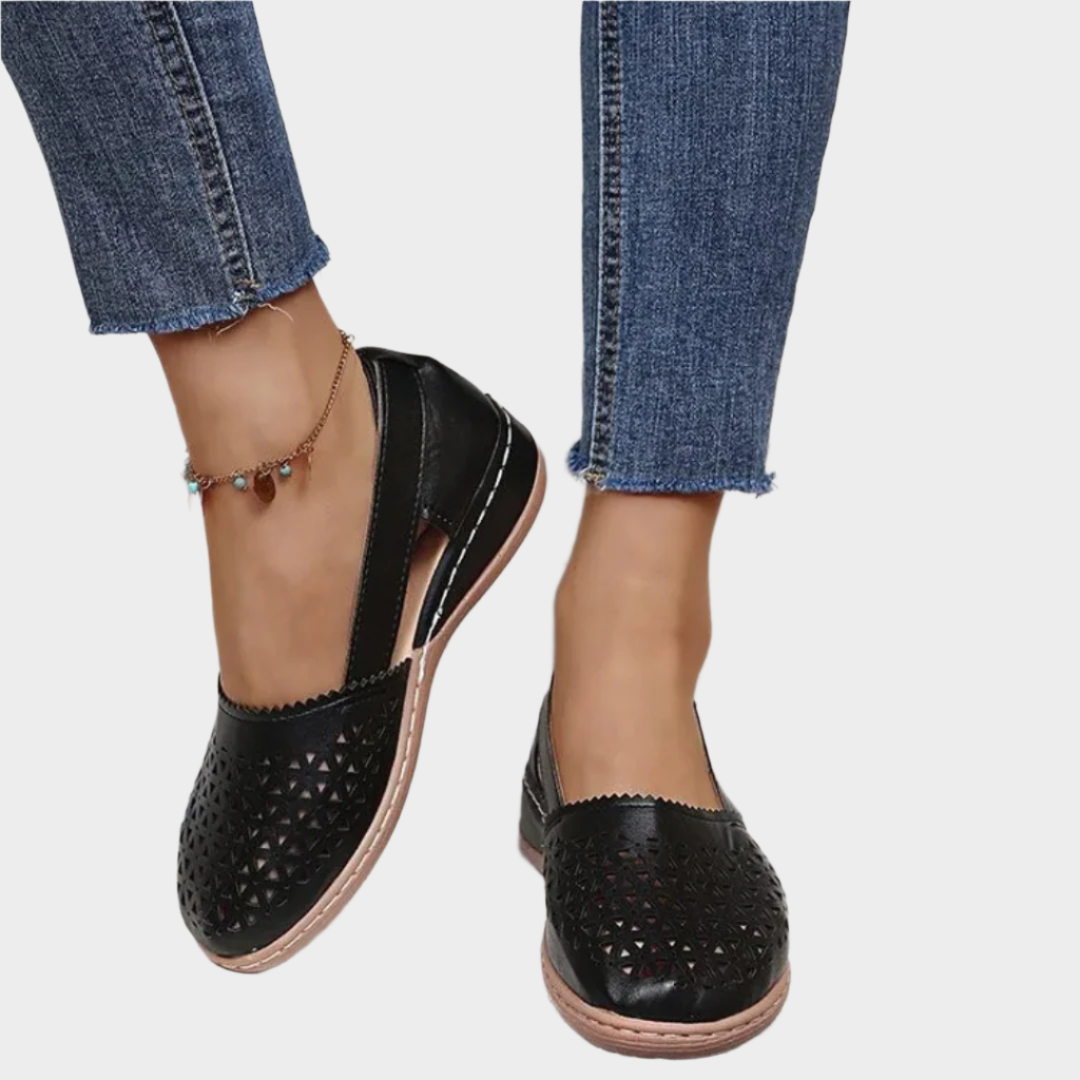 Anatomske Baletanke s Izrezima i Trakom